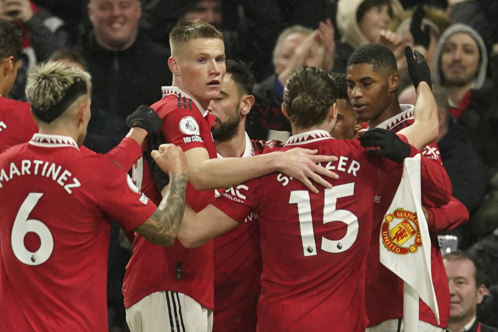 持球吸引防 持球吸引防